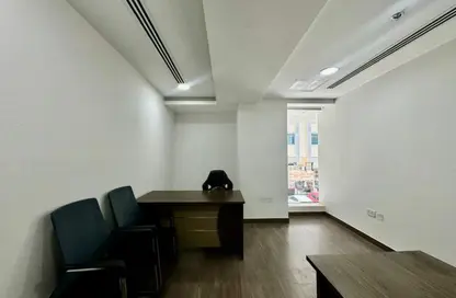 مكتب - غرفة نوم - 4 حمامات للايجار في هانجنج جاردن تاور - الدانه - أبوظبي
