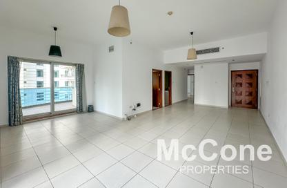 Apartment - 2 Bedrooms - 3 Bathrooms for rent in Cascades Tower - Dubai Marina - Dubai