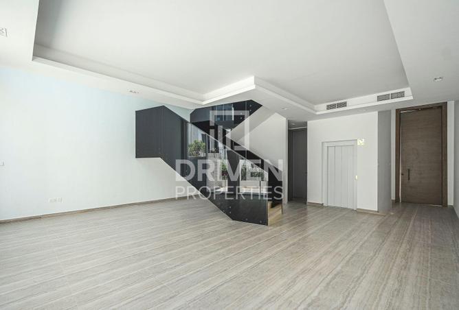 104244352 - Property Main Image