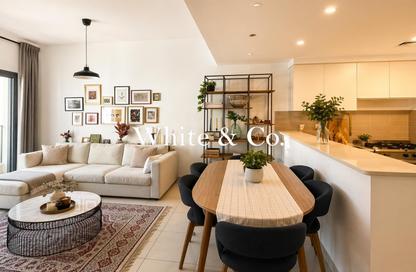 Apartment - 3 Bedrooms - 3 Bathrooms for sale in Hayat Boulevard 2B - Hayat Boulevard 2 - Hayat Boulevard - Town Square - Dubai