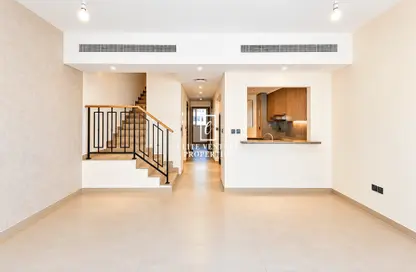 Townhouse - 5 Bedrooms - 6 Bathrooms for rent in Nice - Damac Lagoons - Dubai