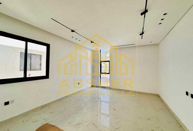 70700239 - Property Image 2