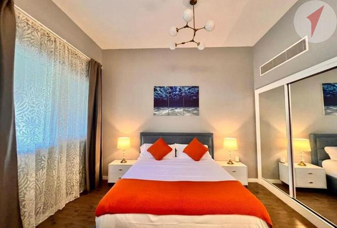 Fully Upgraded & Furnished Studio l Vacant & Ready photo 3
