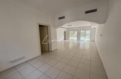 Townhouse - 3 - 3 for rent in Springs 2 - The Springs - Dubai