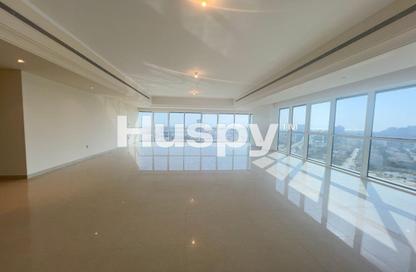 Apartment - 4 - 5 for rent in Sheikha Salama Tower - Khalidiya Street - Al Khalidiya - Abu Dhabi Apartment - 4 - 5 for rent in Sheikha Salama Tower - Khalidiya Street - Al Khalidiya - Abu Dhabi