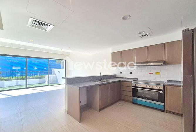 56528654 - Property Image 2