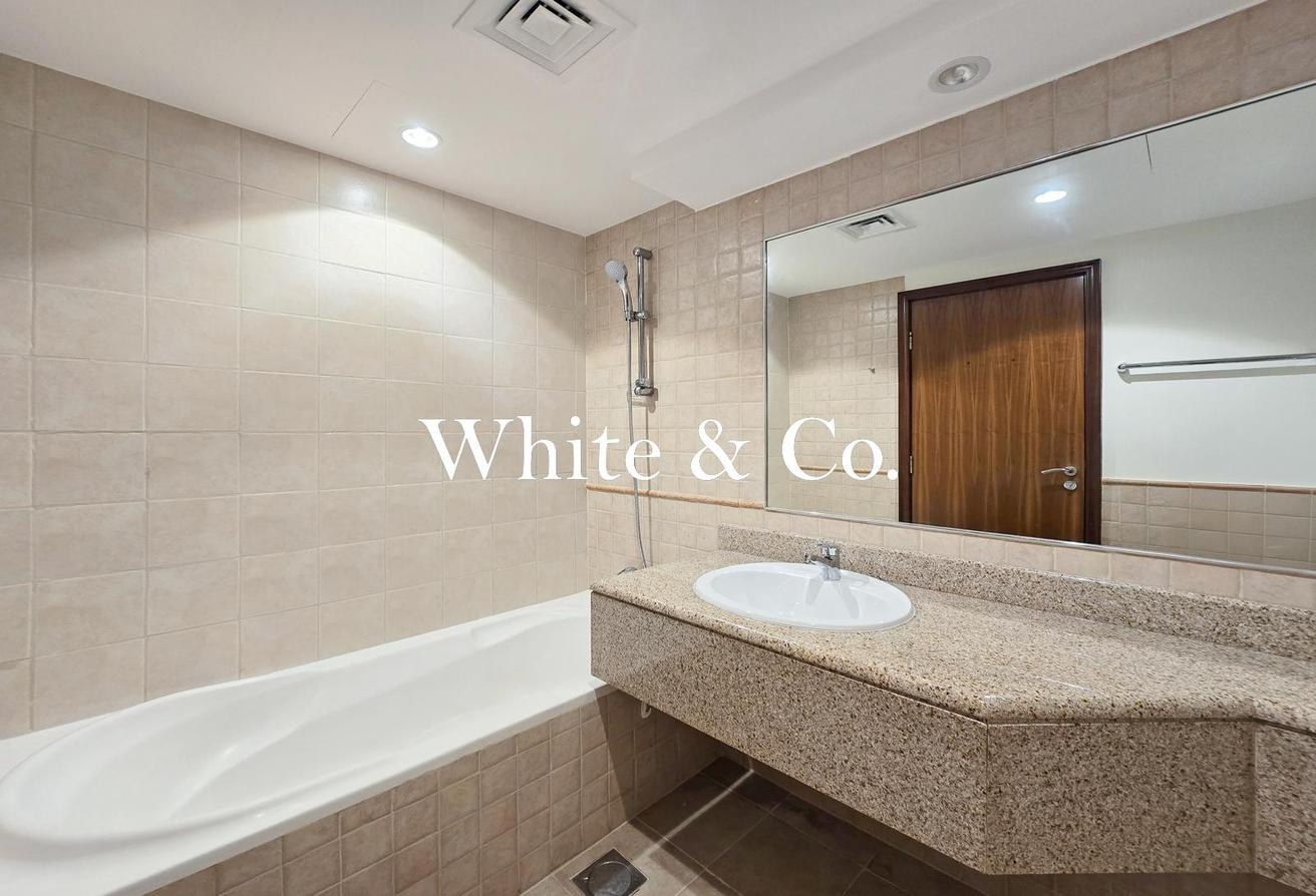11,049 SQFT | CORNER VILLA | UPGRADED photo 20
