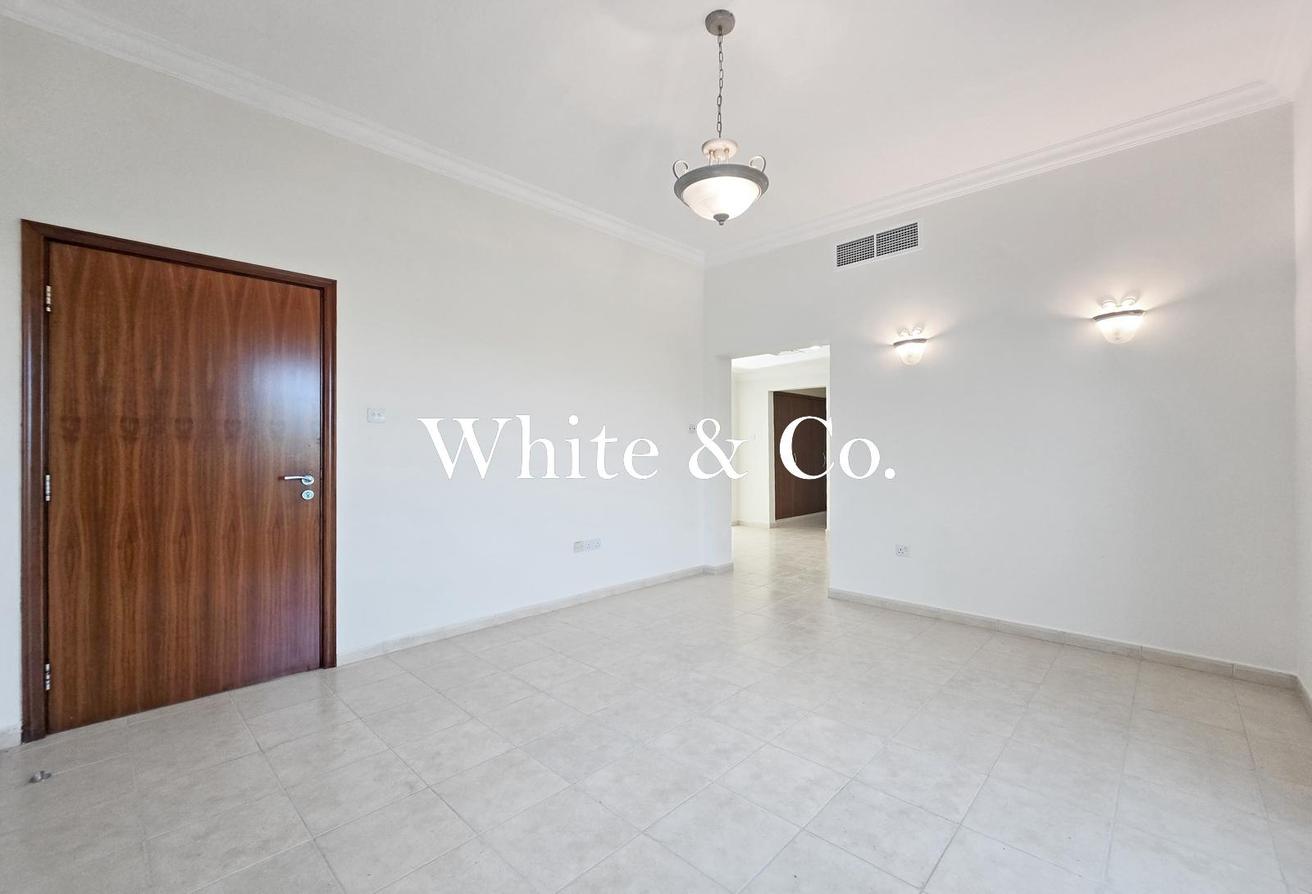 11,049 SQFT | CORNER VILLA | UPGRADED photo 21