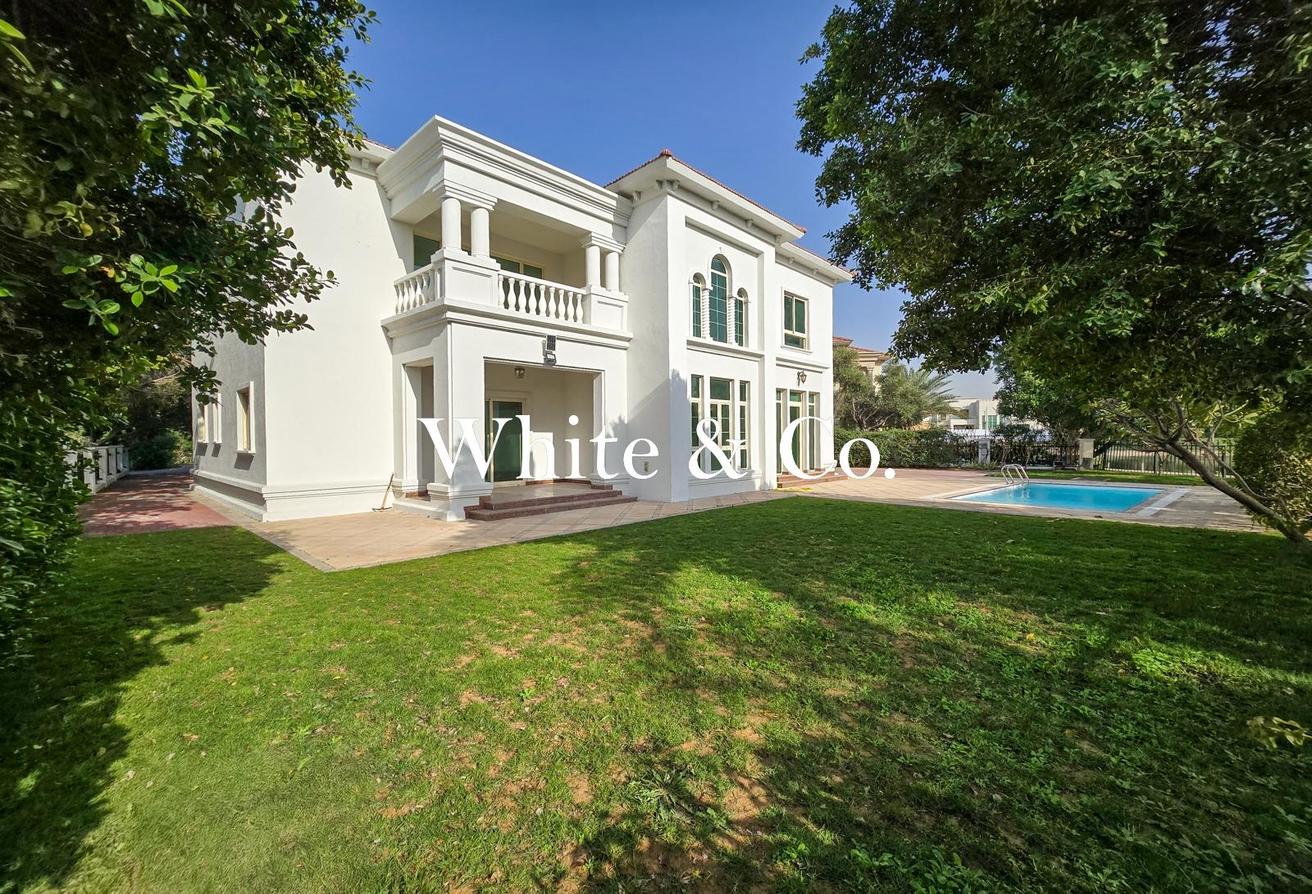 11,049 SQFT | CORNER VILLA | UPGRADED photo 15