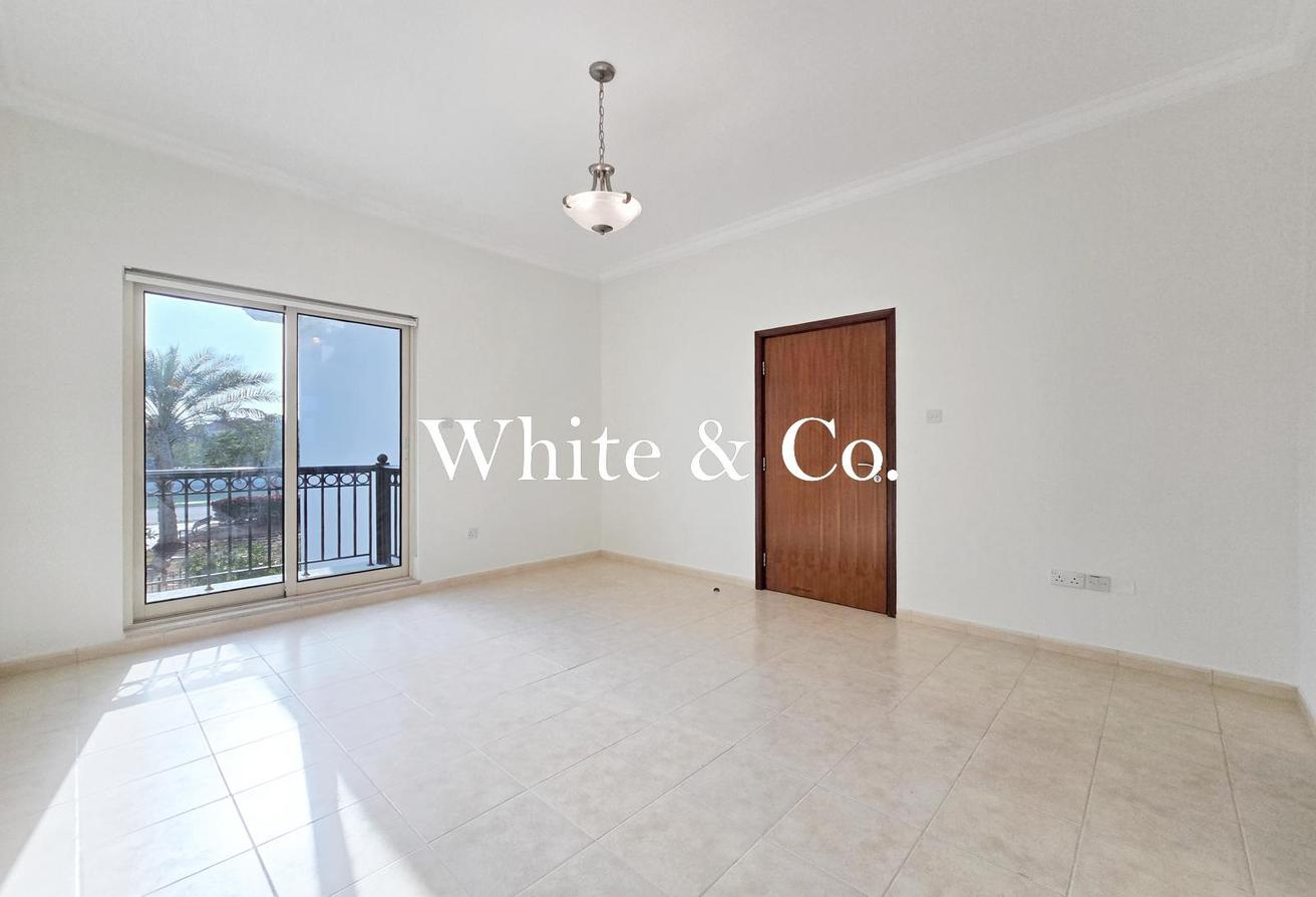 11,049 SQFT | CORNER VILLA | UPGRADED photo 19
