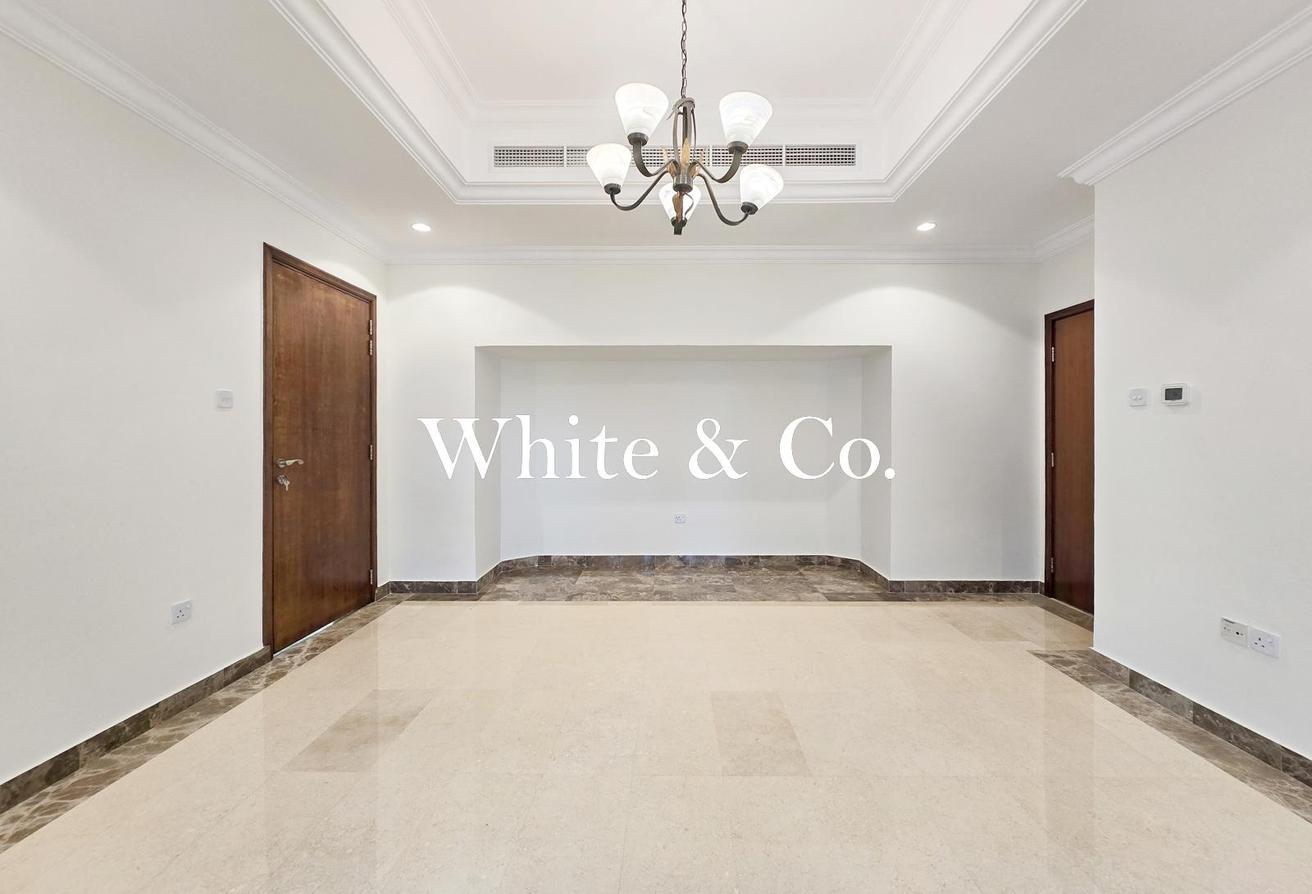 11,049 SQFT | CORNER VILLA | UPGRADED photo 11