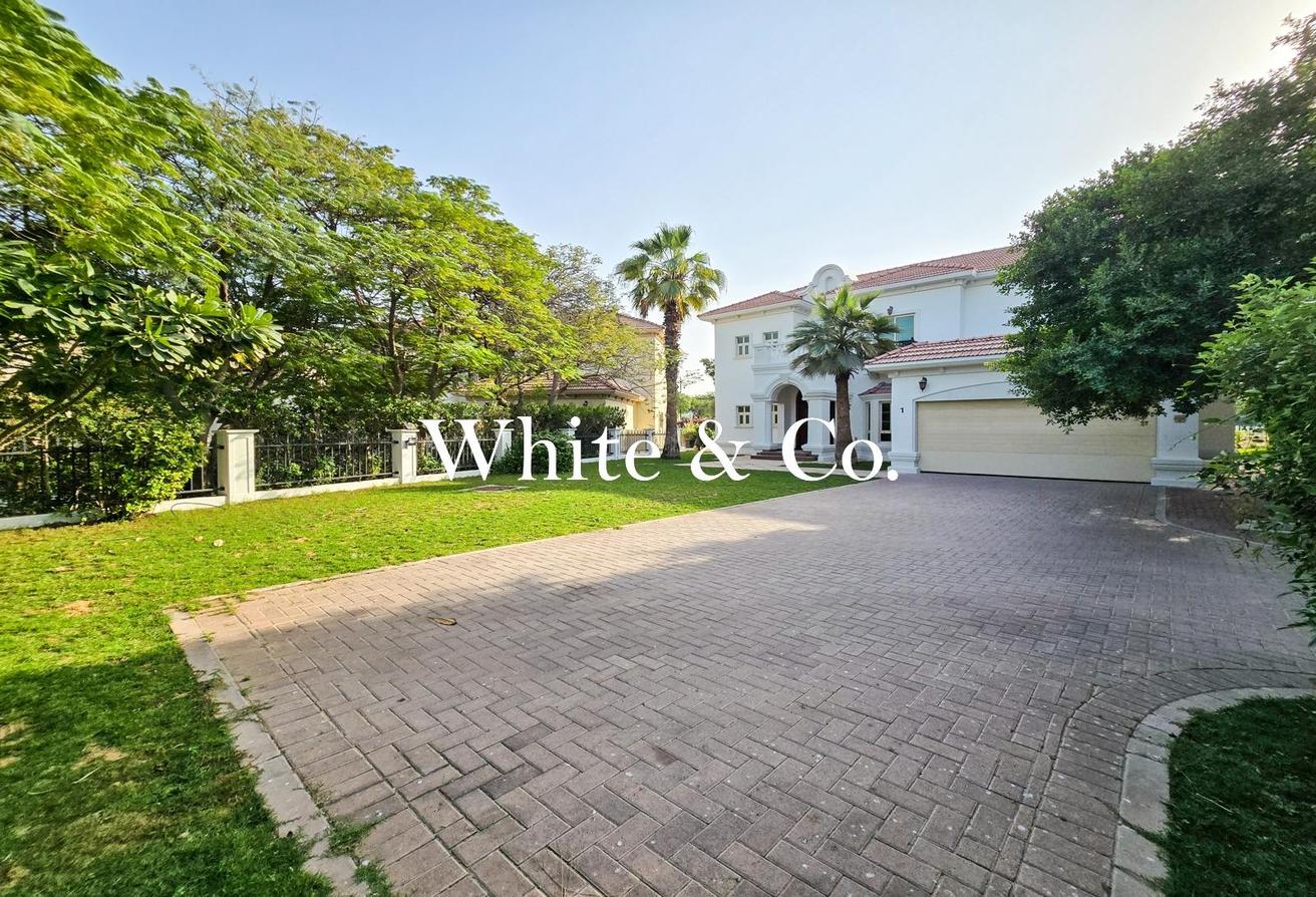 11,049 SQFT | CORNER VILLA | UPGRADED photo 24