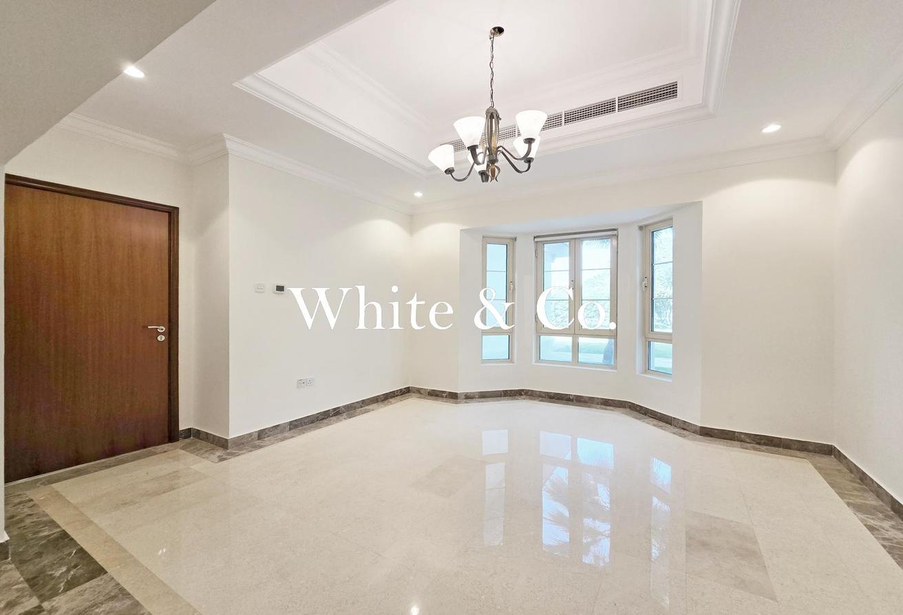 11,049 SQFT | CORNER VILLA | UPGRADED photo 10