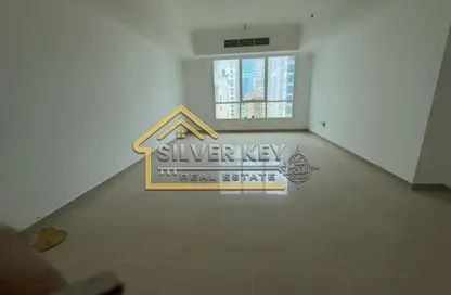 شقة - 2 غرف نوم - 3 حمامات للايجار في المجاز 2 - المجاز - الشارقة