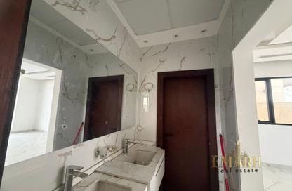 Villa - 4 Bedrooms - 6 Bathrooms for rent in Al Helio 1 - Al Helio - Ajman