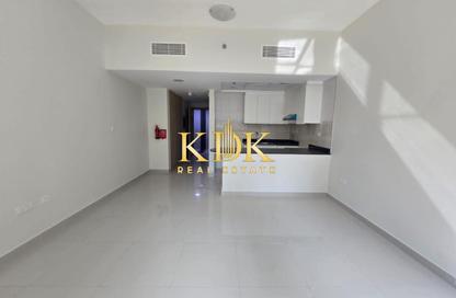 Apartment - Studio - 1 Bathroom for rent in Profile Residence - Dubai Sports City - Dubai Apartment - Studio - 1 Bathroom for rent in Profile Residence - Dubai Sports City - Dubai