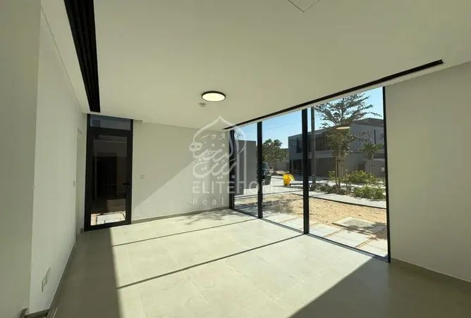 160528712 - Property Image 3