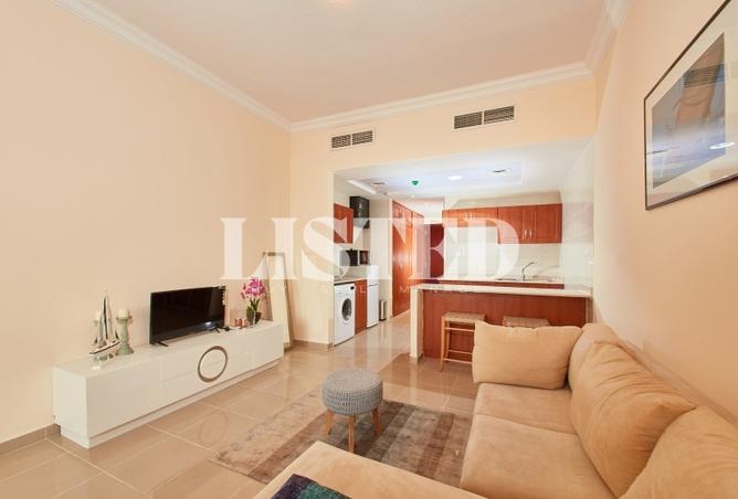 Spacious Studio | Tenanted | Beach Access