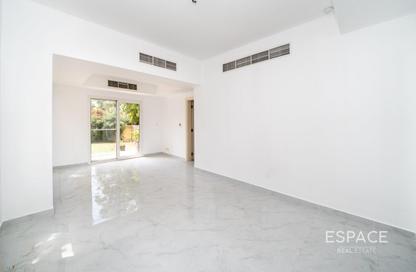 Villa - 3 Bedrooms - 3 Bathrooms for rent in Springs 14 - The Springs - Dubai