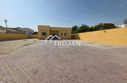 Villa - 4 Bedrooms - 4 Bathrooms for rent in Al Barsha 3 Villas - Al Barsha 3 - Al Barsha - Dubai Villa - 4 Bedrooms - 4 Bathrooms for rent in Al Barsha 3 Villas - Al Barsha 3 - Al Barsha - Dubai