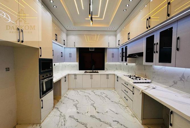 98275780 - Property Image 2