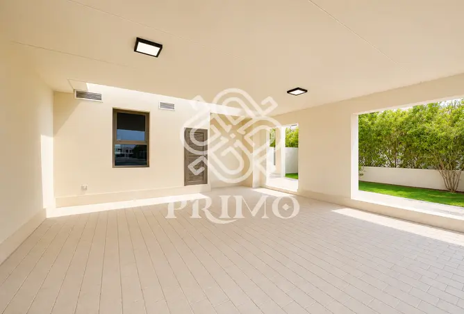 151904012 - Property Image 2