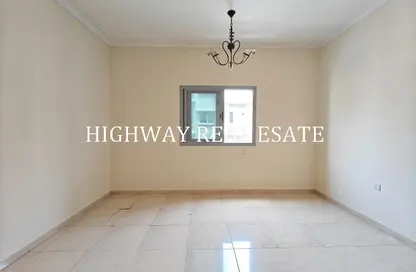Apartment - 1 Bathroom for rent in Muweileh Community - Muwaileh Commercial - Sharjah