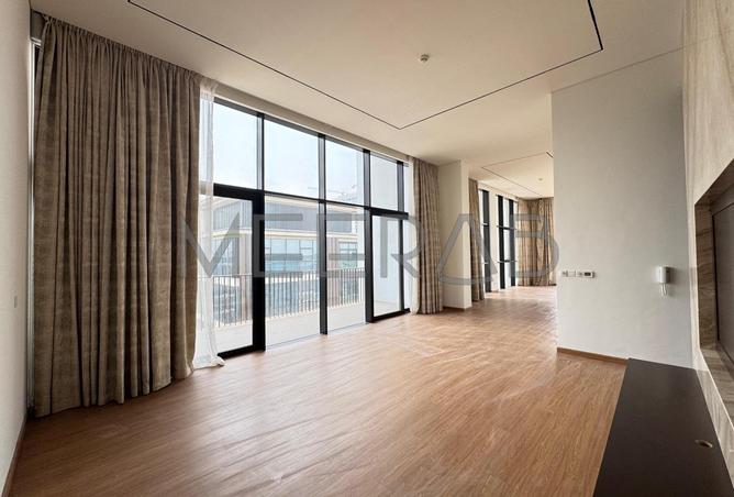 Vacant | 4BR Penthouse for Sale | Private Jacuzzi — photo 2