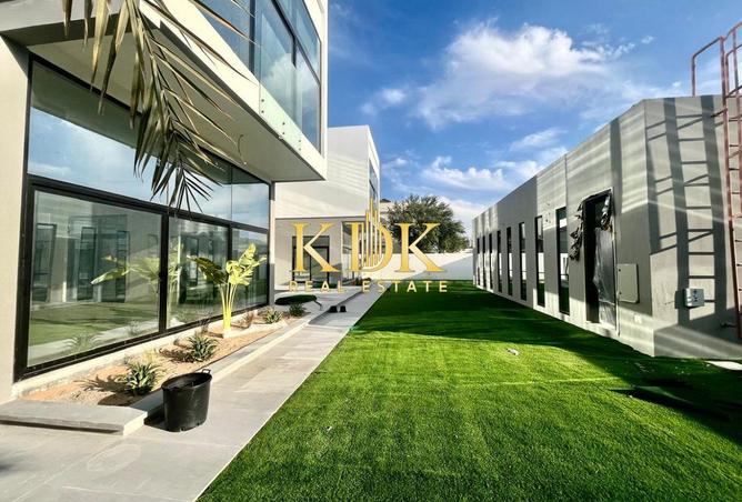 2PKgxywzWhU - Property Main Image