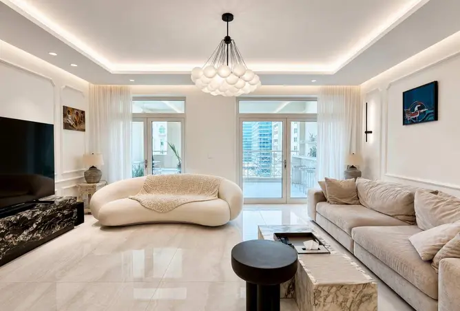 92271300 - Property Image 2
