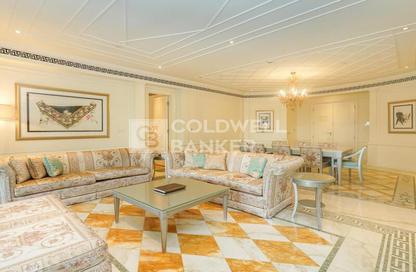 Apartment - 2 - 3 for sale in Palazzo Versace - Culture Village - Dubai