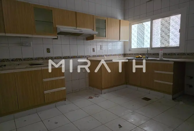156003147 - Property Image 3