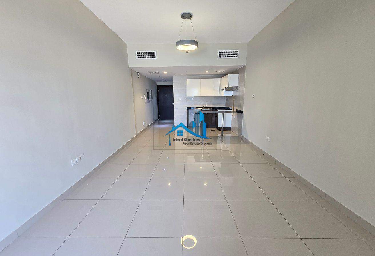 SPACIOUS OPEN PLAN LAY OUT STUDIO WITH BALCONEY photo 2