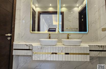 Villa - 4 - 6 for sale in Al Zaheya Gardens - Al Zahya - Ajman