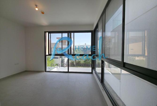 114030789 - Property Main Image