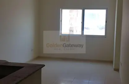 Apartment - 1 Bedroom - 1 Bathroom for rent in Mazaya 15 - Queue Point - Liwan - Dubai