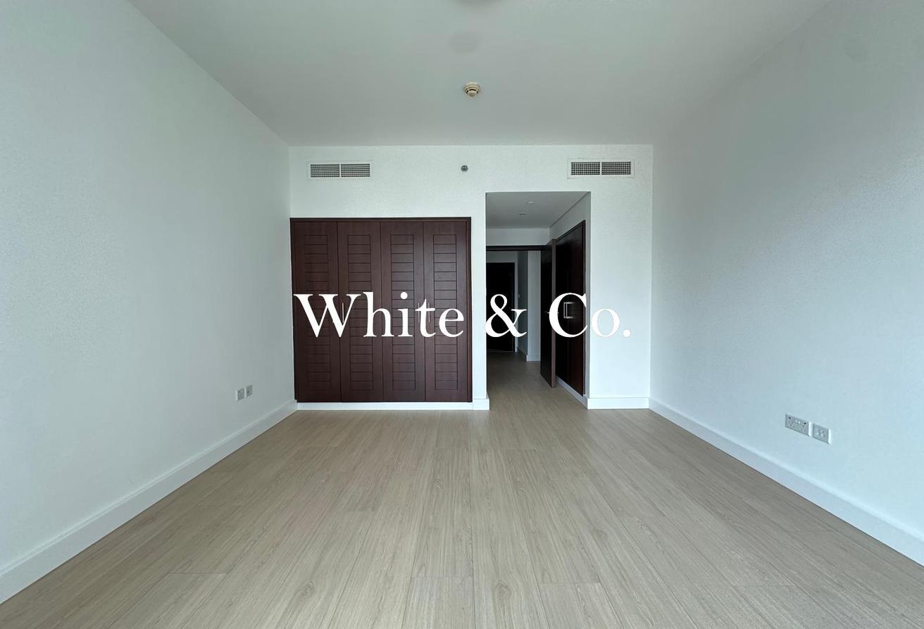 Upgraded | Vacant Now | Prime Location photo 11