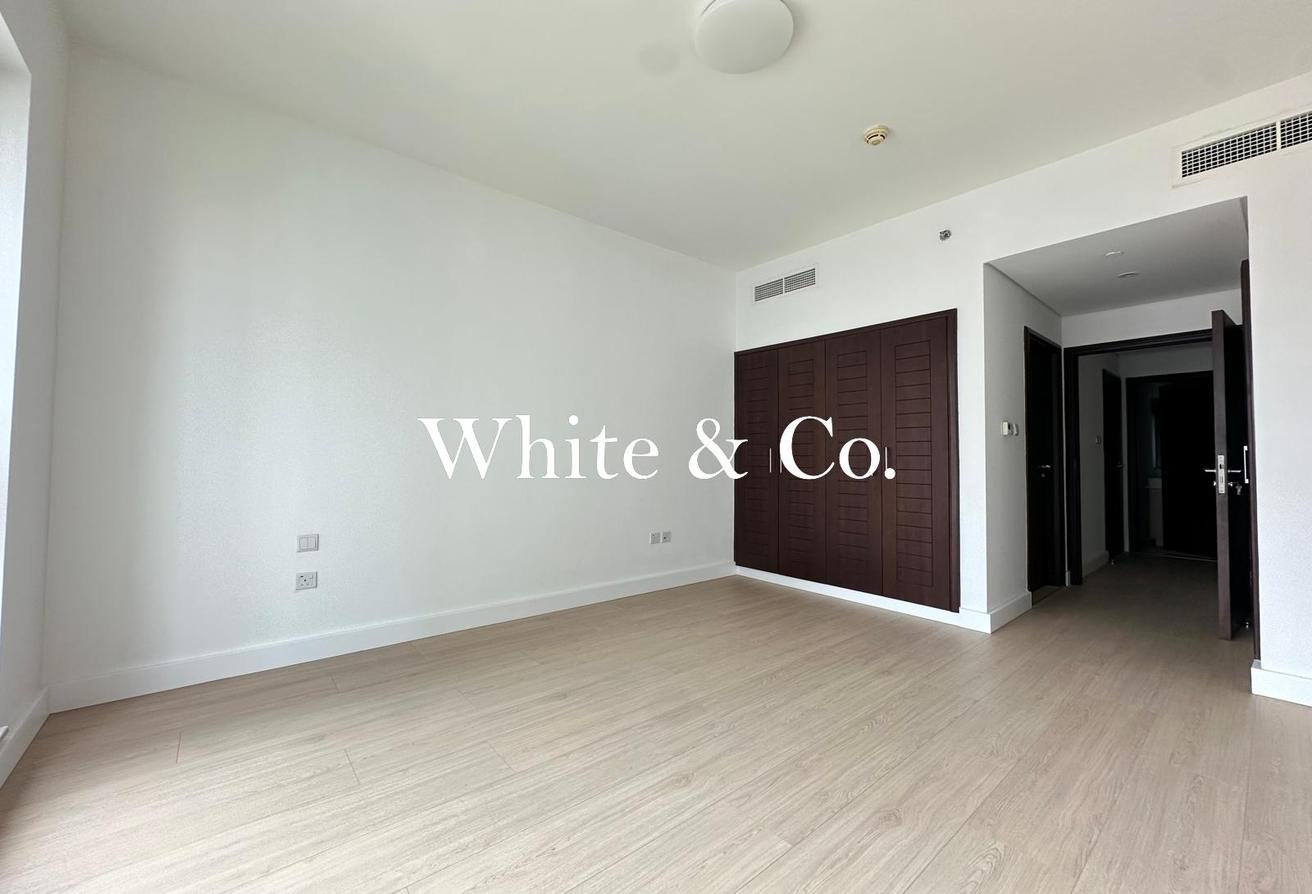 Upgraded | Vacant Now | Prime Location photo 7