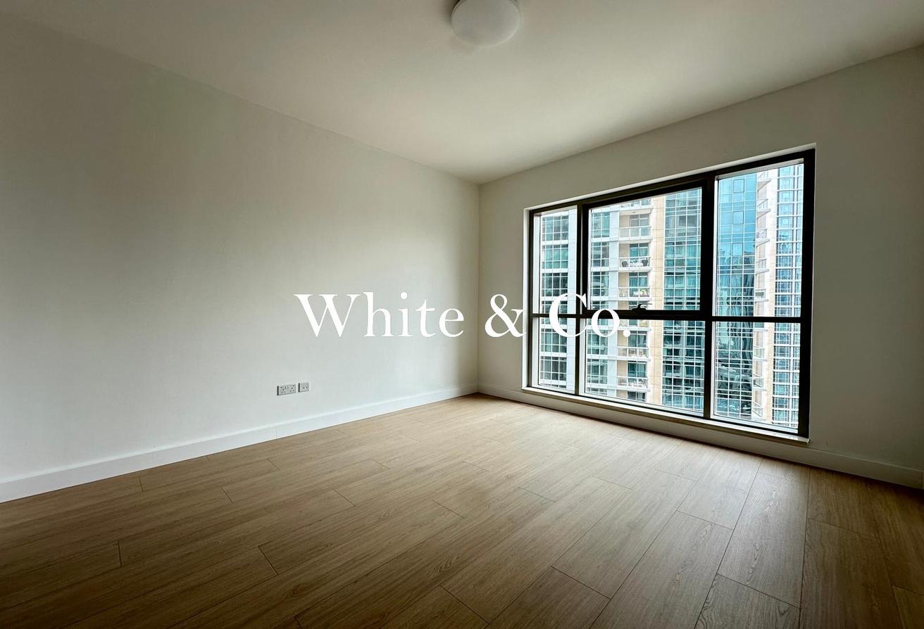 Upgraded | Vacant Now | Prime Location photo 10