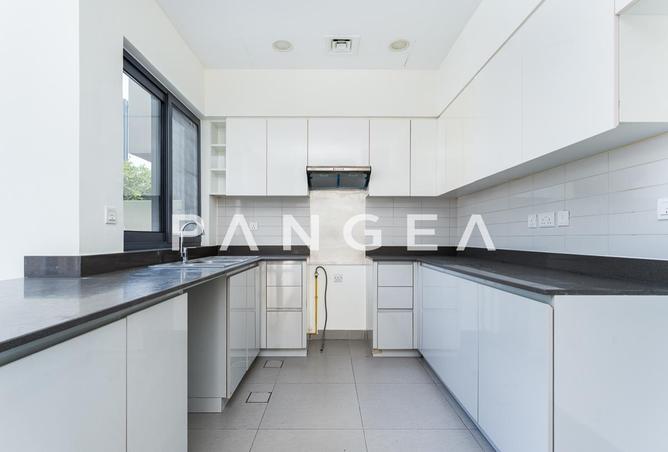 61689354 - Property Image 3