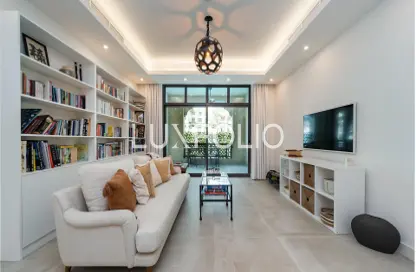 شقة - 2 غرف نوم - 3 حمامات للايجار في العطارين - جزيرة المدينة القديمة - دبي القديمة - وسط مدينة دبي - دبي شقة - 2 غرف نوم - 3 حمامات للايجار في العطارين - جزيرة المدينة القديمة - دبي القديمة - وسط مدينة دبي - دبي