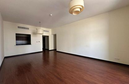 Apartment - 2 Bedrooms - 4 Bathrooms for rent in Green Lakes Towers 2 - Green Lakes Towers - JLT Cluster S - Jumeirah Lake Towers - Dubai