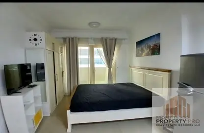 Apartment - 1 Bathroom for rent in Manchester Tower - Dubai Marina - Dubai