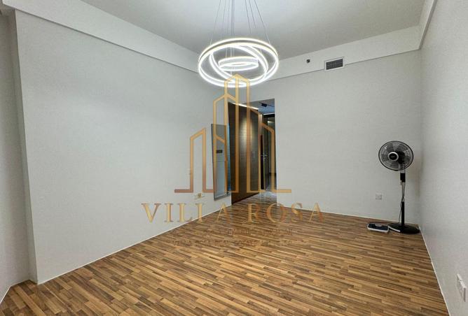 102317023 - Property Image 3