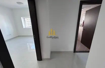 Apartment - 1 Bedroom - 1 Bathroom for rent in Al Rasheed Tower 5 - Al Taawun Street - Al Taawun - Sharjah