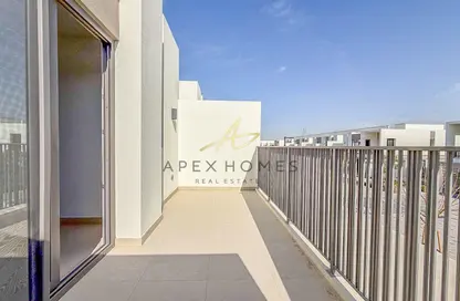 Villa - 3 Bedrooms - 4 Bathrooms for rent in Aura Gardens - Tilal Al Ghaf - Dubai