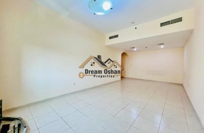 Apartment - 2 Bedrooms - 3 Bathrooms for rent in Hessa Home Building - Oud Metha - Bur Dubai - Dubai