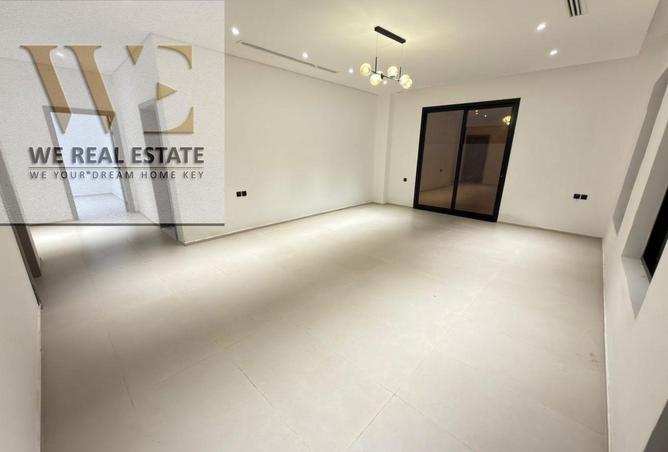 82813351 - Property Image 3