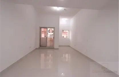 شقة - 1 حمام للبيع في الاندلسي الاسباني - مساكن القناه المائية - مدينة دبي الرياضية - دبي