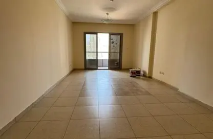 Apartment - 4 Bedrooms - 3 Bathrooms for rent in Al Khan Lagoon Tower - Al Khan Lagoon - Al Khan - Sharjah